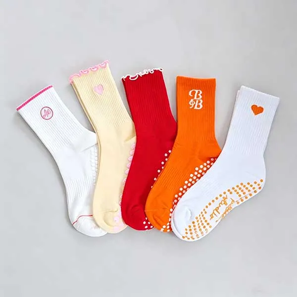 Women Knitted Ruffle Frilly Yoga Sock Custom Embroidery Crown Pilates Sock Design Custom Anti Slip Grip Pilates Sock
